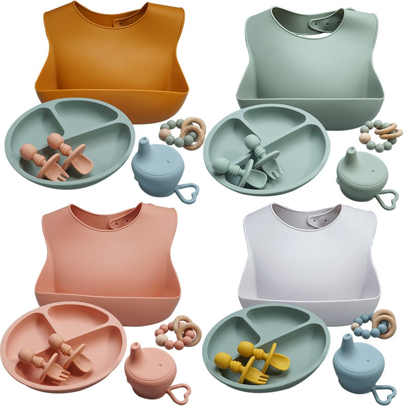 Roll up Travel Baby Bib Set Premium Silicone Baby Bibs - Cutest kids 